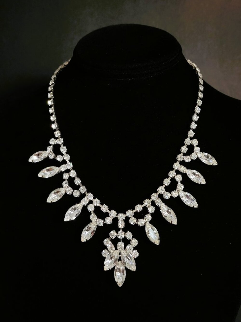 Vntg 50s Clear Rhinestone Bib Statement Necklace Silver Rhodium Plated Prong Set